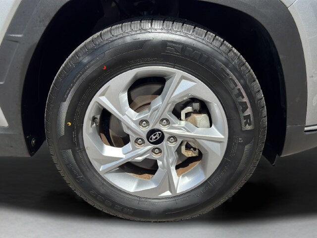 2024 Hyundai Tucson SE - Photo 39