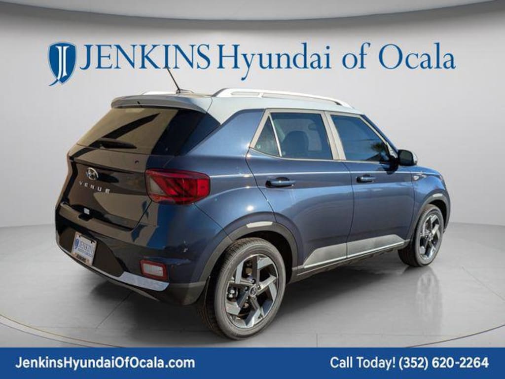 New 2026 Hyundai Venue SEL w/Two-Tone Roof SUV