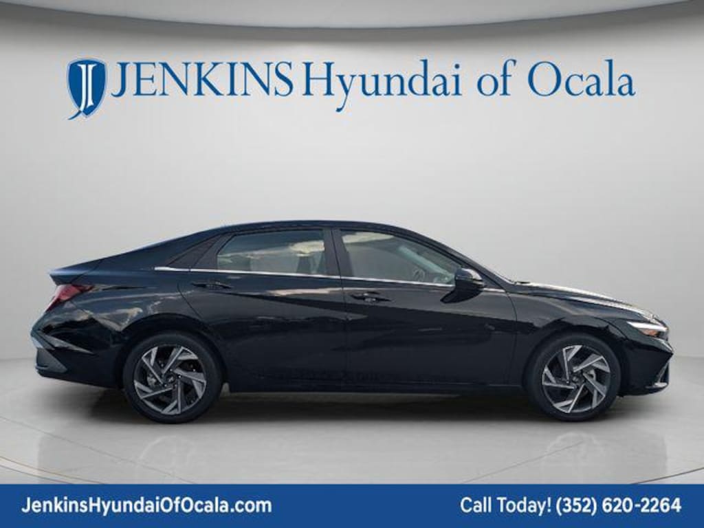 New 2026 Hyundai Elantra Limited Sedan