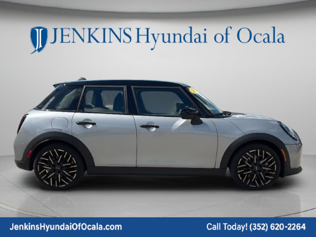 Used 2025 MINI Cooper Signature Hatchback