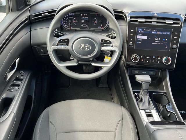 2024 Hyundai Tucson SE - Photo 14