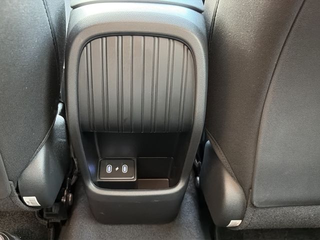 2024 Hyundai Kona SE - Photo 13