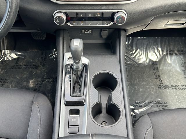 2025 Nissan Altima SV - Photo 18