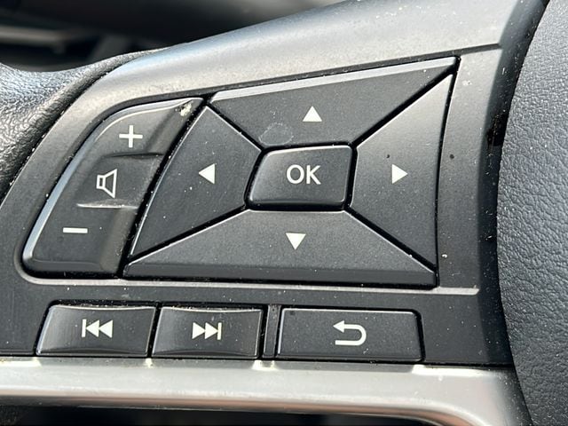 2025 Nissan Altima SV - Photo 23