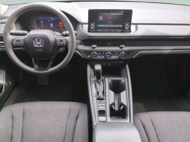2025 Honda Accord SE - Photo 11