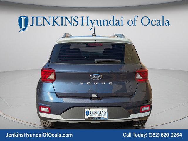New 2026 Hyundai Venue SEL w/Two-Tone Roof SUV