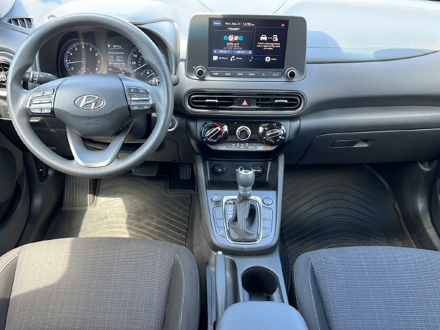 2023 Hyundai Kona SEL - Photo 17