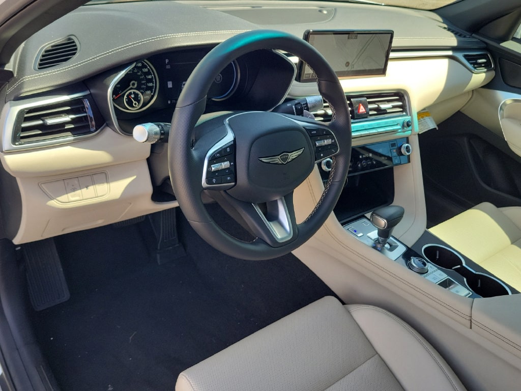 2026 GENESIS G70 Standard - Photo 15