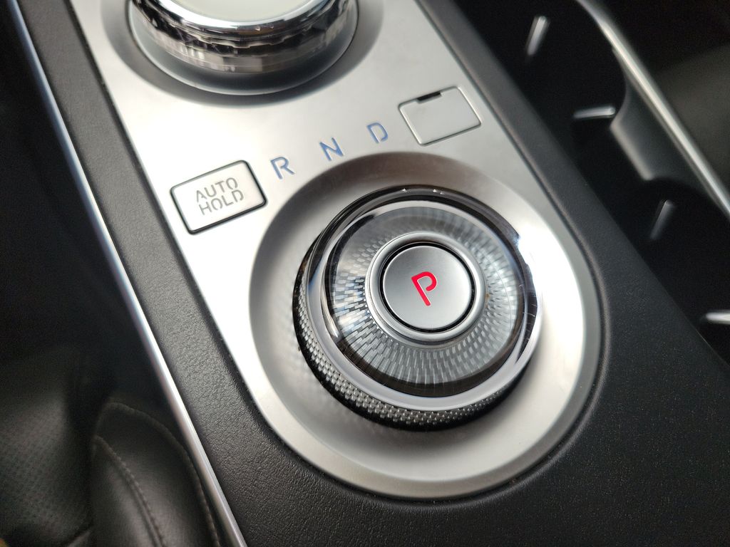2023 GENESIS GV70 Standard - Photo 31
