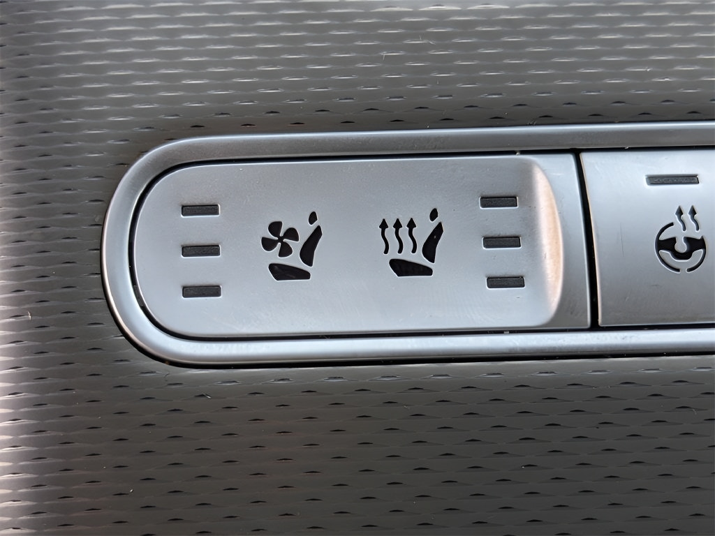 2023 GENESIS GV60 Performance - Photo 23