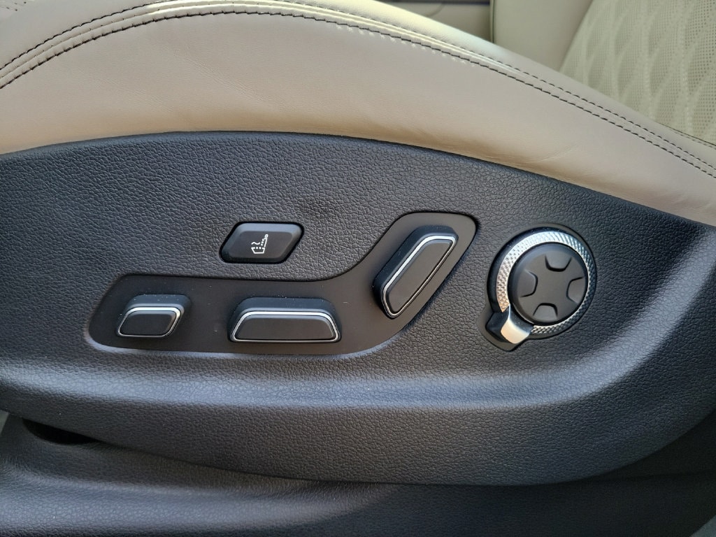 2025 GENESIS GV70 Sport - Photo 18
