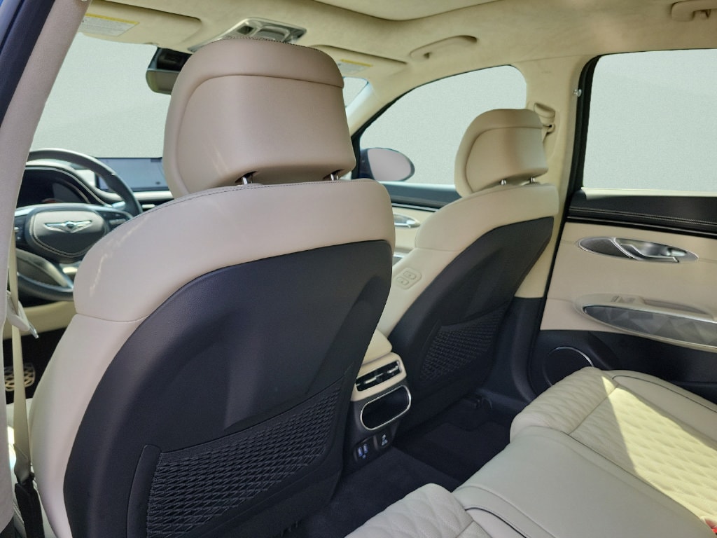 2025 GENESIS GV70 Sport - Photo 10
