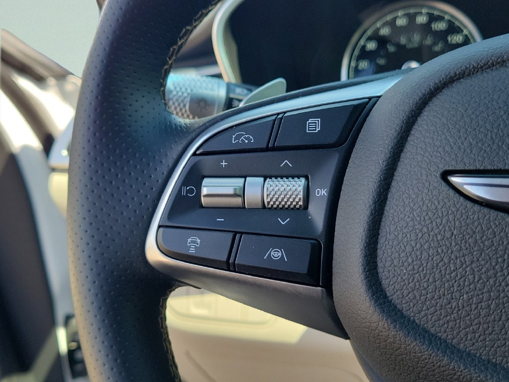 2026 GENESIS G70 Standard - Photo 21