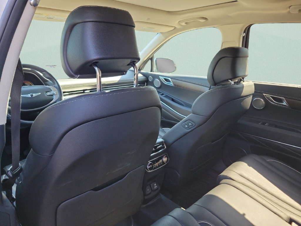 2021 GENESIS GV80 Standard - Photo 12