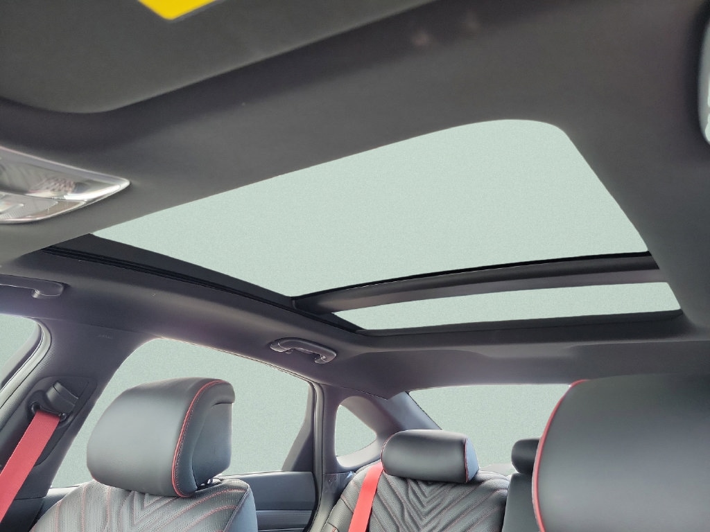 2026 GENESIS G80 Sport Prestige - Photo 17