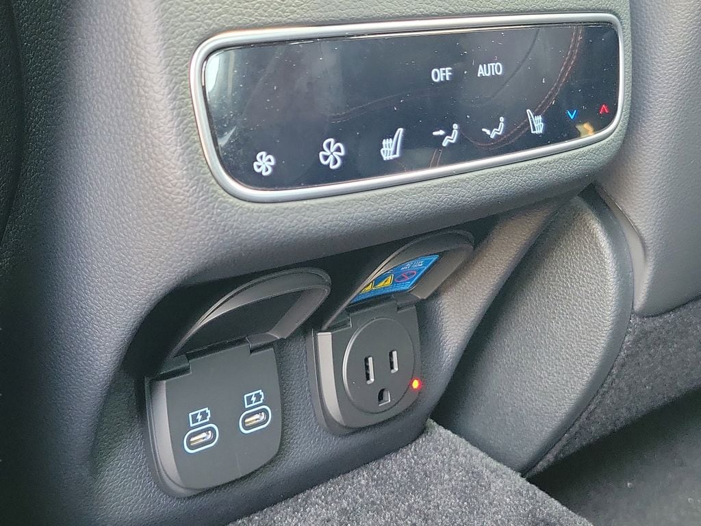 2026 GENESIS GV70 Sport Prestige - Photo 8