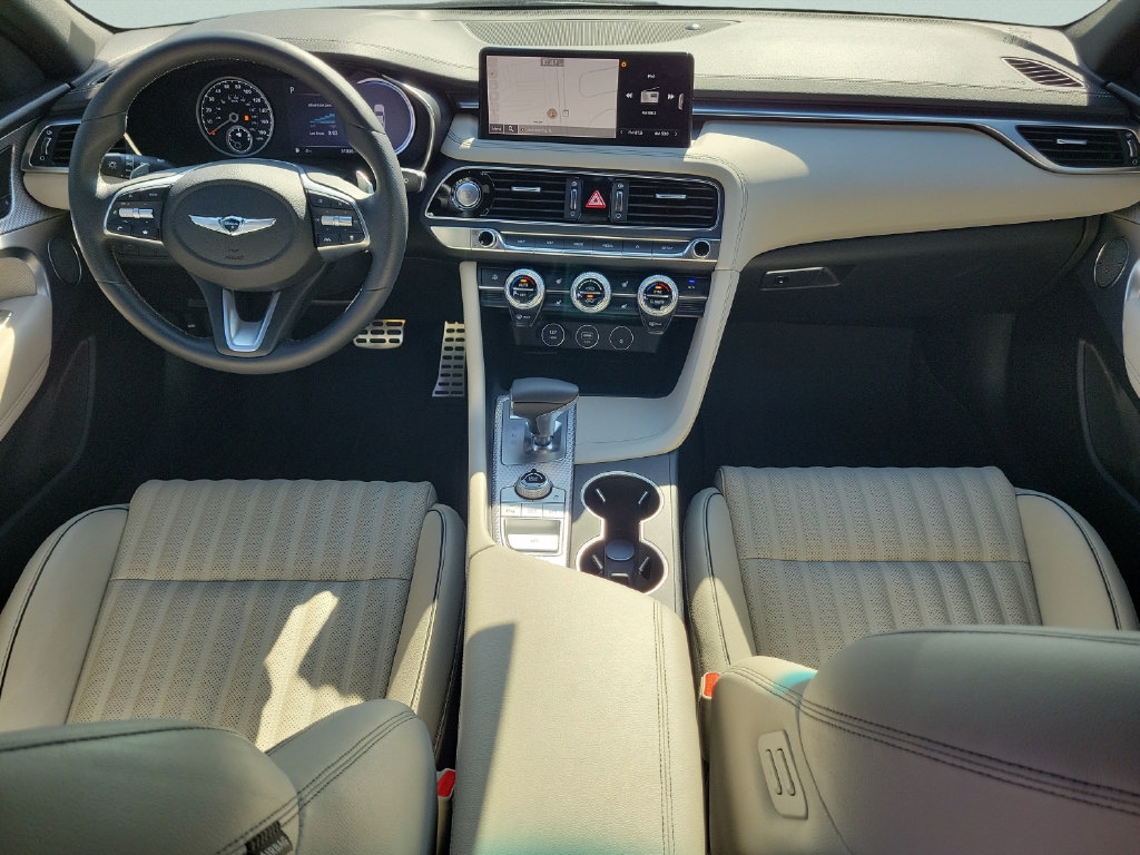 2023 GENESIS G70 Standard - Photo 11