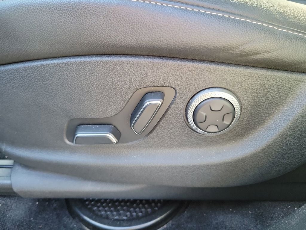2025 GENESIS GV80 Standard - Photo 23