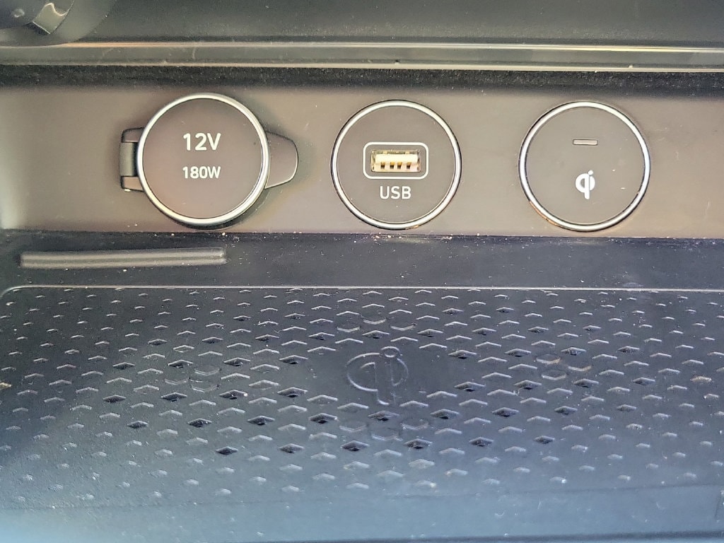 2023 GENESIS G70 Standard - Photo 35