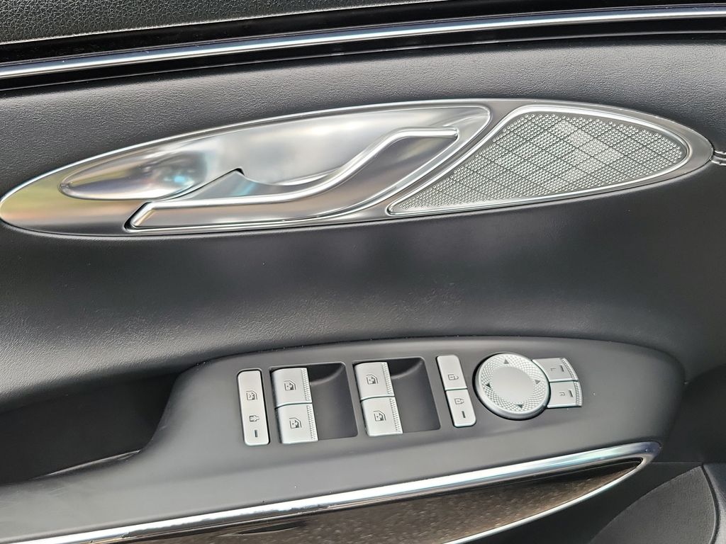 2023 GENESIS GV70 Standard - Photo 21