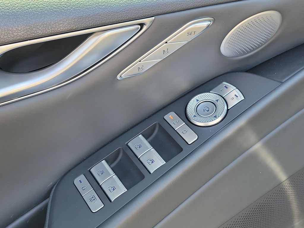 2025 GENESIS G80 Sport Prestige - Photo 17