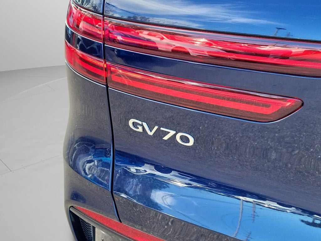 2026 GENESIS GV70 Standard - Photo 32