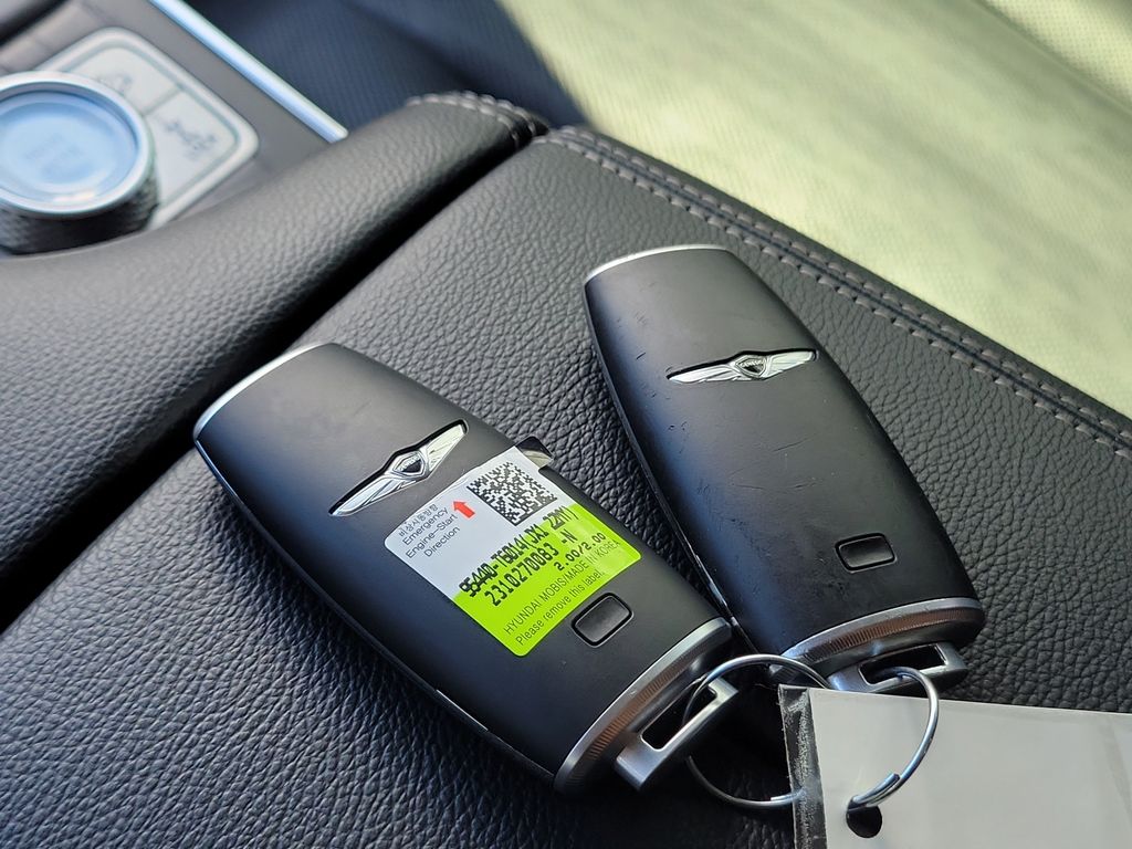 2024 GENESIS GV80 Standard - Photo 35