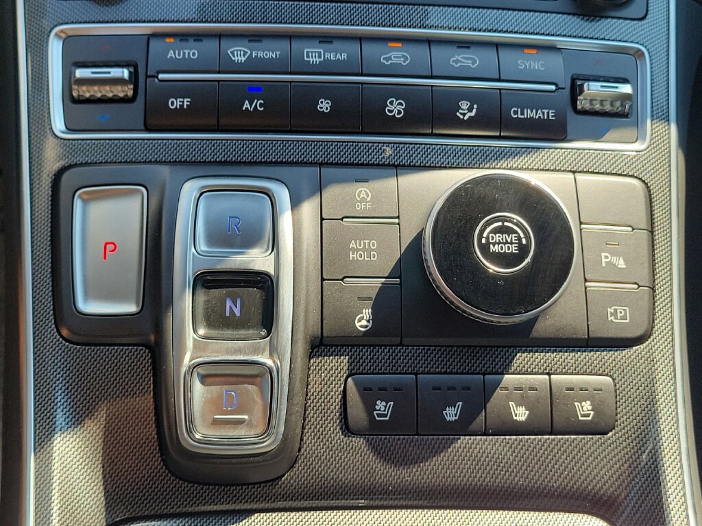 2022 Hyundai Santa Fe Limited - Photo 30