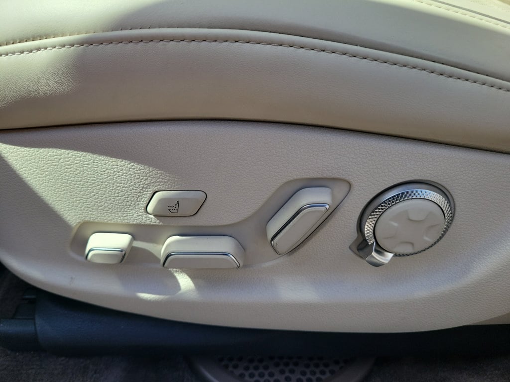 2024 GENESIS GV80 Standard - Photo 18