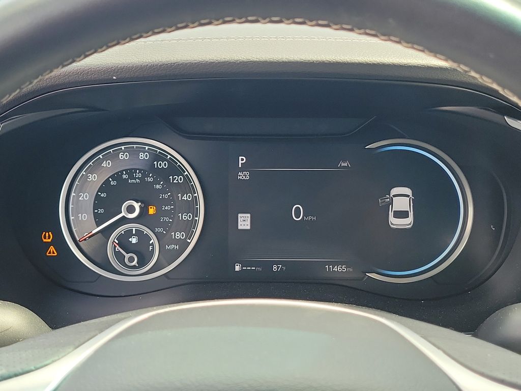 2025 GENESIS G70 Standard - Photo 21