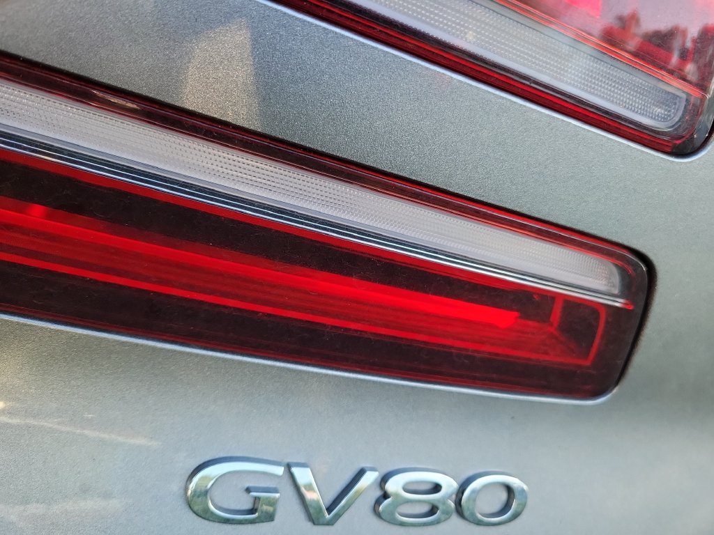 2024 GENESIS GV80 Standard - Photo 9