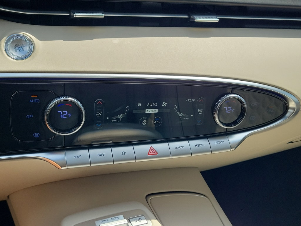 2025 GENESIS GV70 Sport - Photo 28