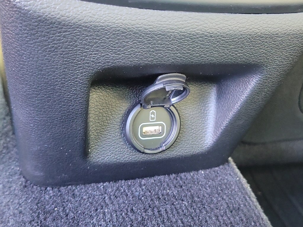 2023 GENESIS G70 Standard - Photo 9
