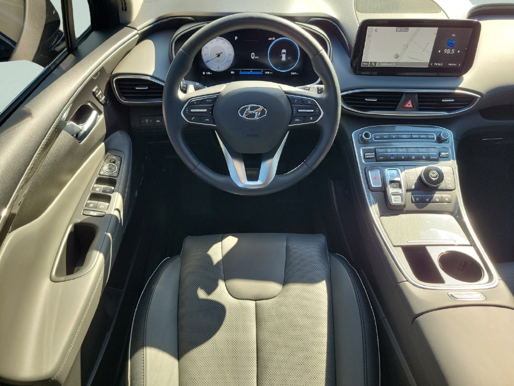2022 Hyundai Santa Fe Limited - Photo 16