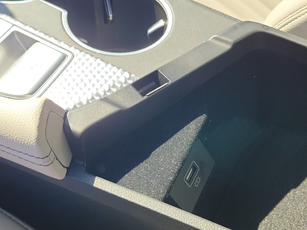 2023 GENESIS G70 Standard - Photo 28