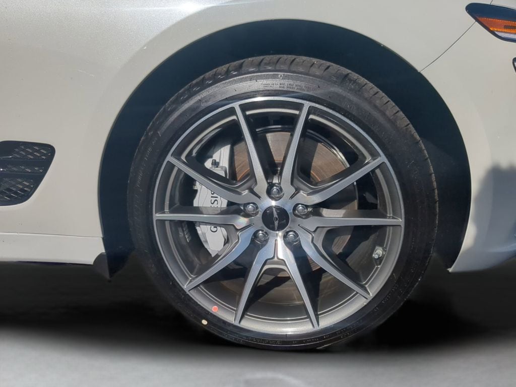 2025 GENESIS G70 Standard - Photo 28