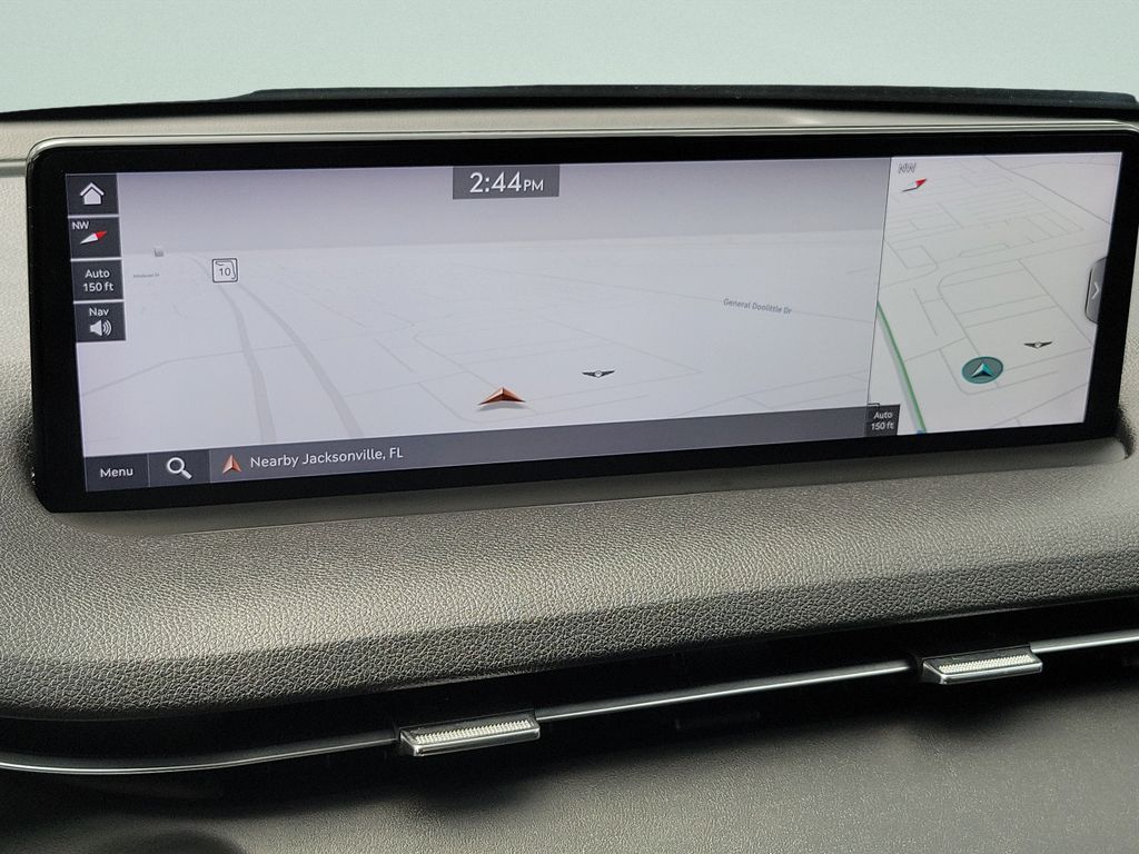 2023 GENESIS GV70 Standard - Photo 29