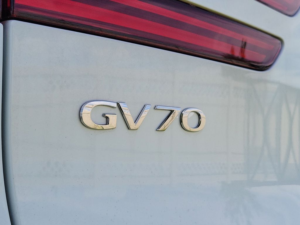 2026 GENESIS GV70 Base - Photo 12