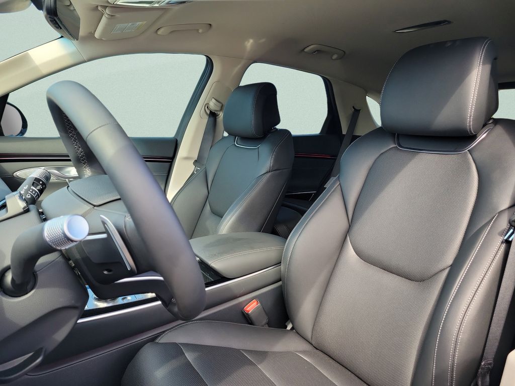 2026 GENESIS GV70 Standard - Photo 19
