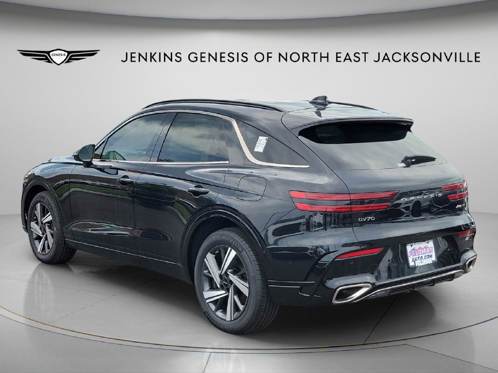 2026 GENESIS GV70 Sport Advanced - Photo 6