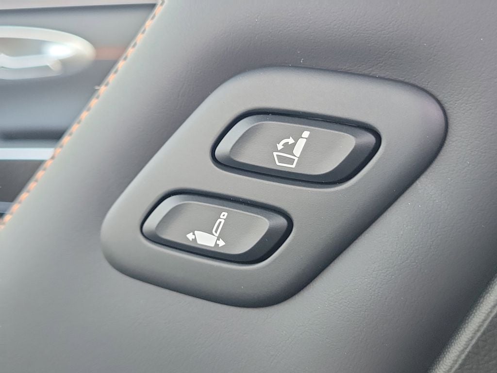 2026 GENESIS GV70 Sport Prestige - Photo 9