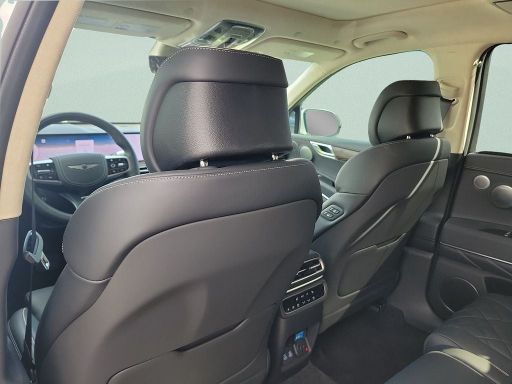 2025 GENESIS GV80 Prestige - Photo 8