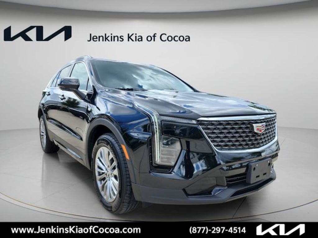 Used 2025 CADILLAC XT4 Premium Luxury SUV