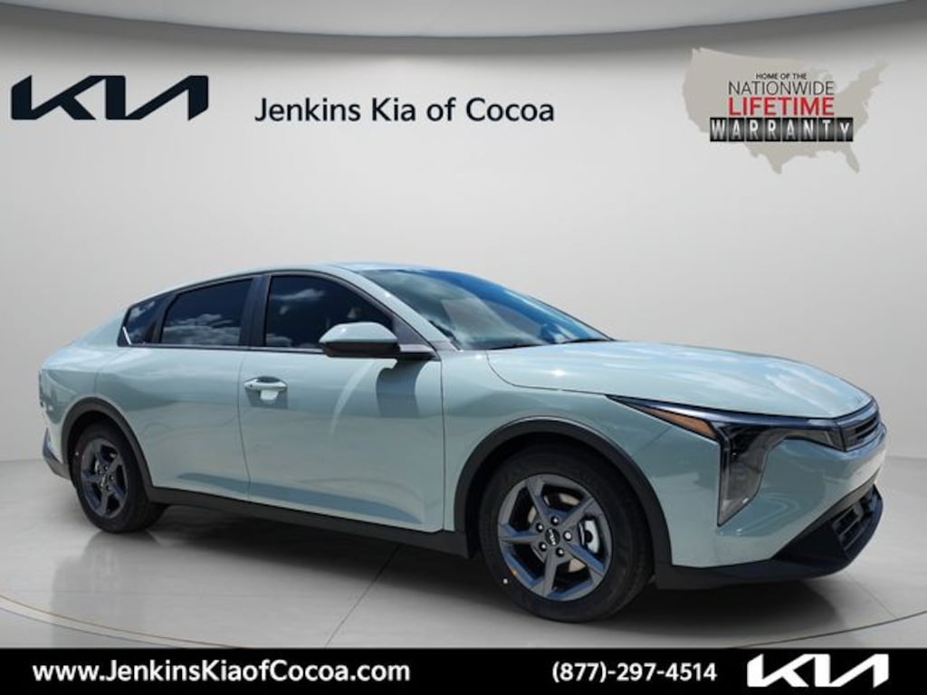 New 2026 Kia K4 LXS Sedan