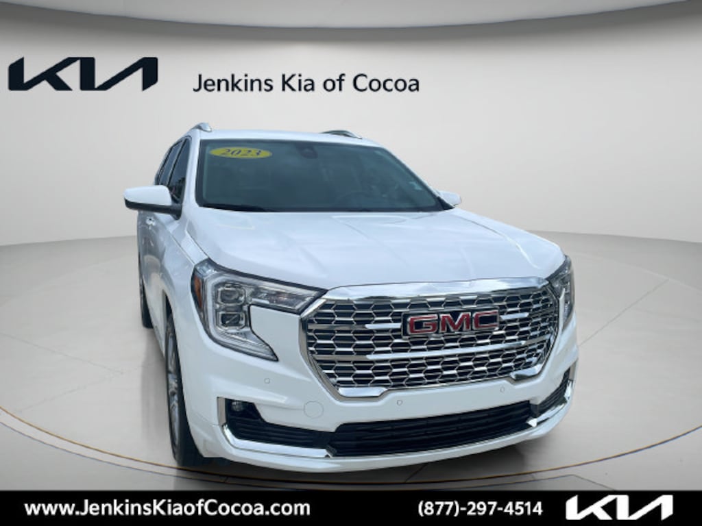 Used 2023 GMC Terrain Denali SUV