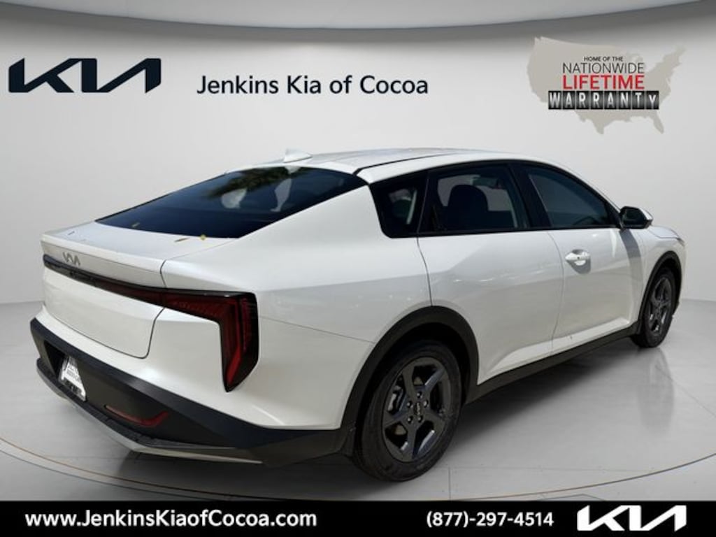 New 2026 Kia K4 LXS Sedan