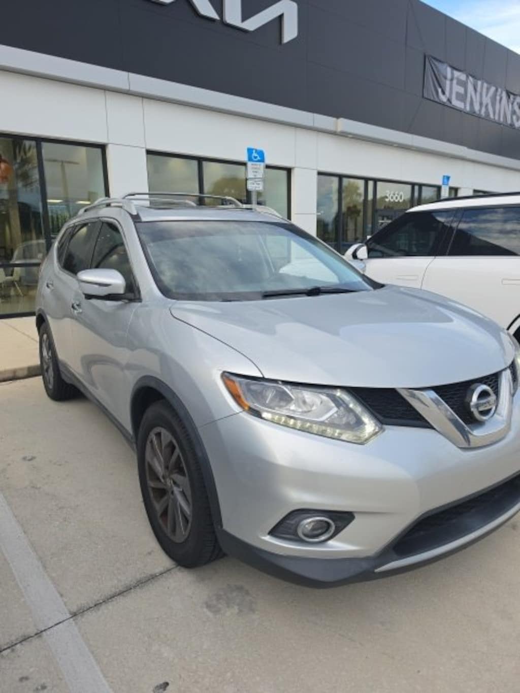 Used 2016 Nissan Rogue SL SUV