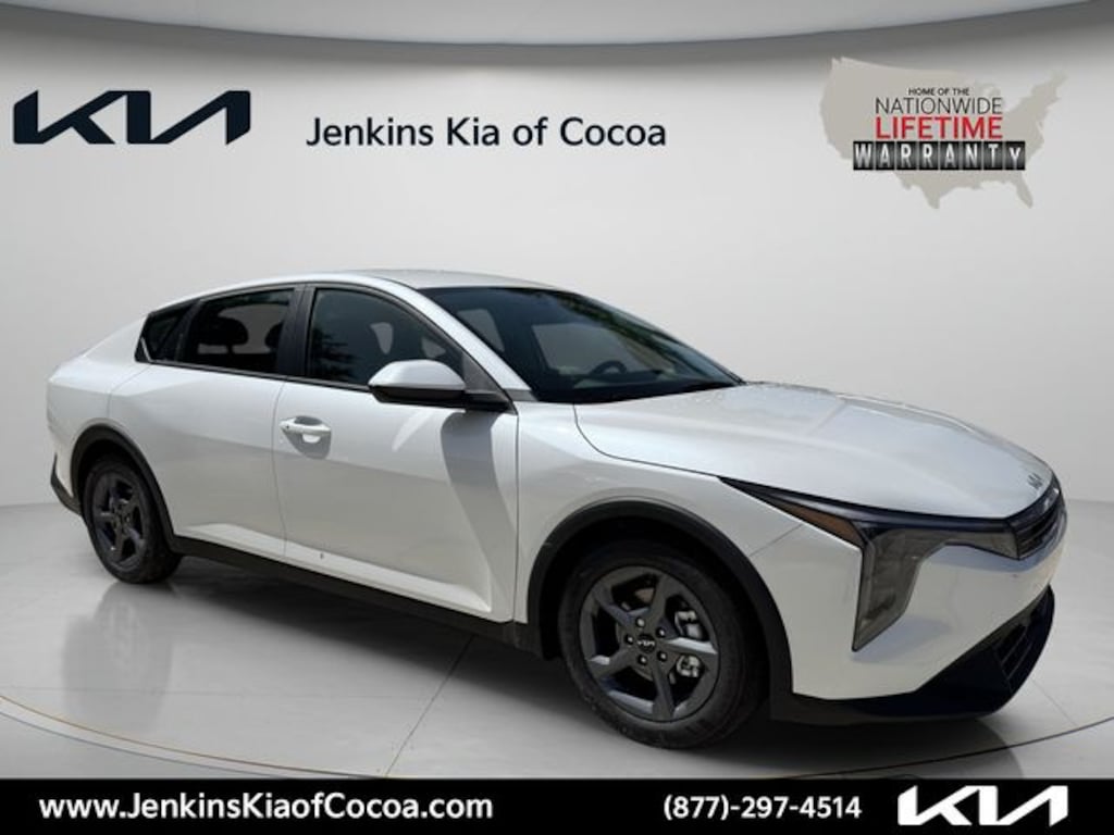New 2026 Kia K4 LXS Sedan