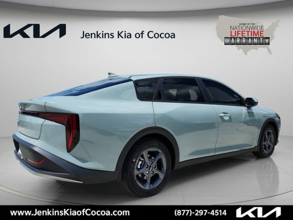 New 2026 Kia K4 LXS Sedan