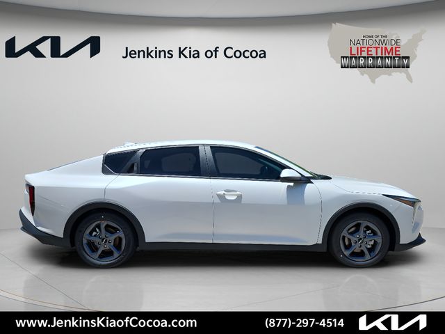New 2026 Kia K4 LXS Sedan